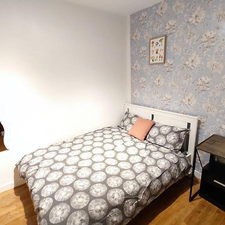 Spacious Flat With 2 To 3 Bedrooms In Central Londra Exterior foto