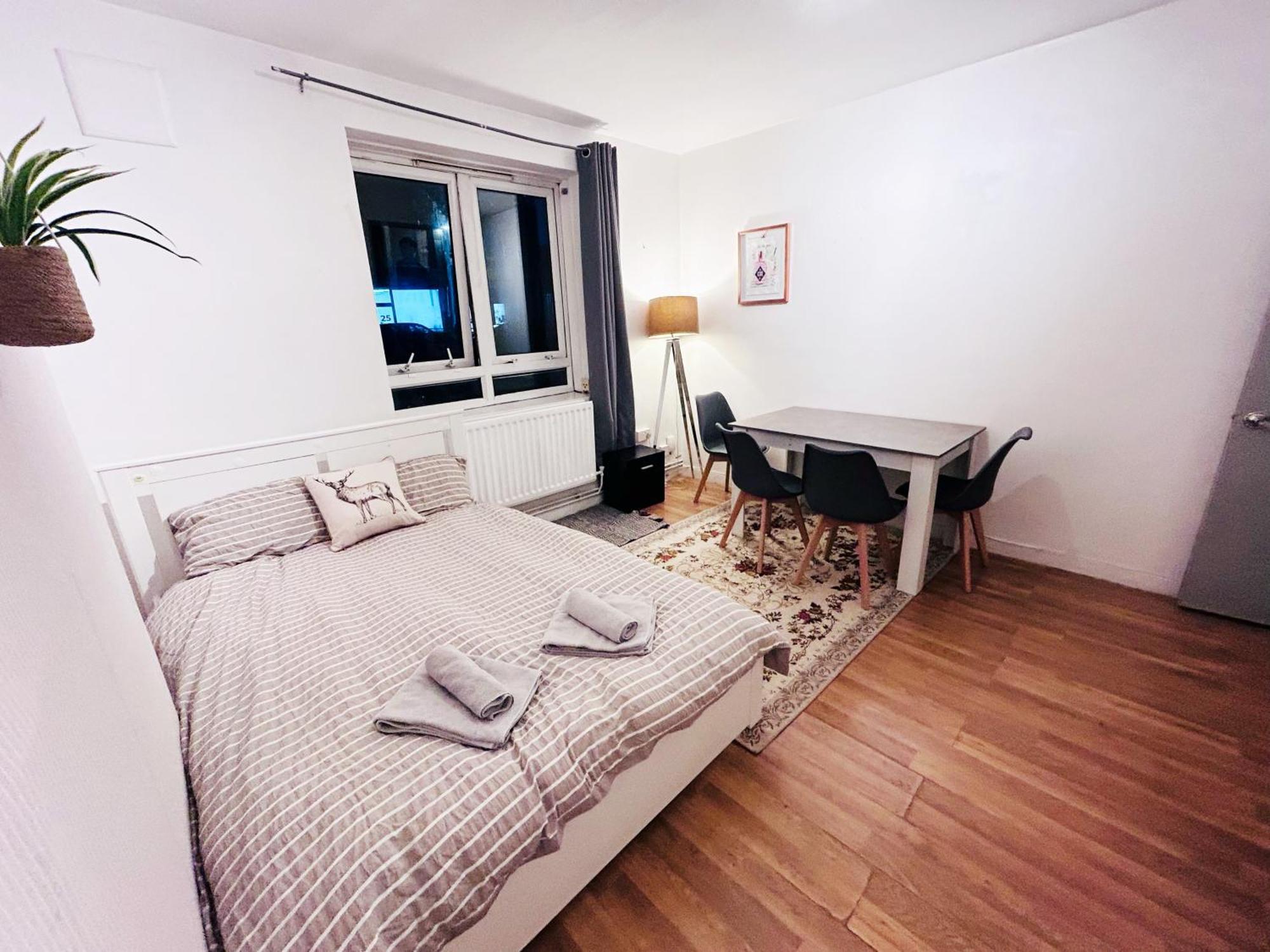 Spacious Flat With 2 To 3 Bedrooms In Central Londra Exterior foto